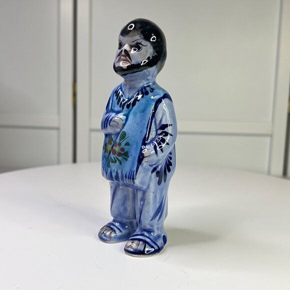 Tonala Mexican Pottery Nativity Scene Figurine Christmas Decor (Chipped on Foot) - Picture 4 of 7